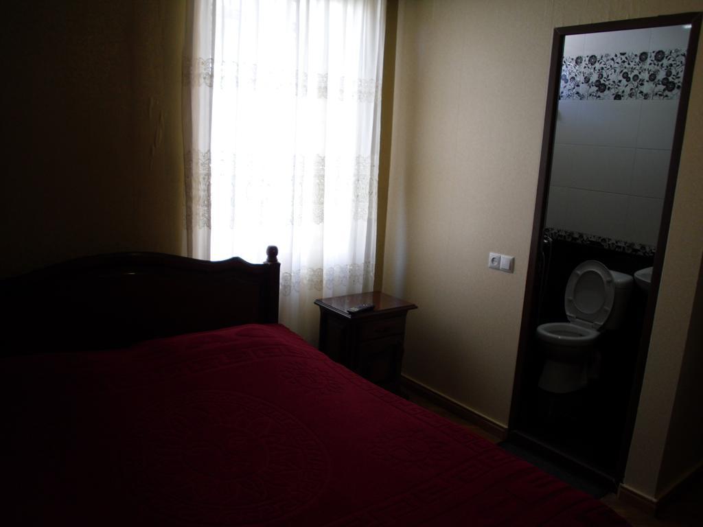 Suliko Guest House บาทูมิ ห้อง รูปภาพ