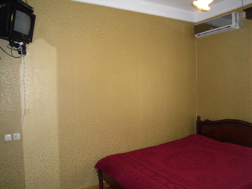 Suliko Guest House บาทูมิ ห้อง รูปภาพ