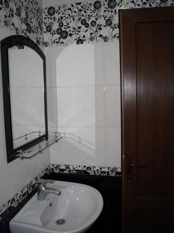 Suliko Guest House บาทูมิ ห้อง รูปภาพ