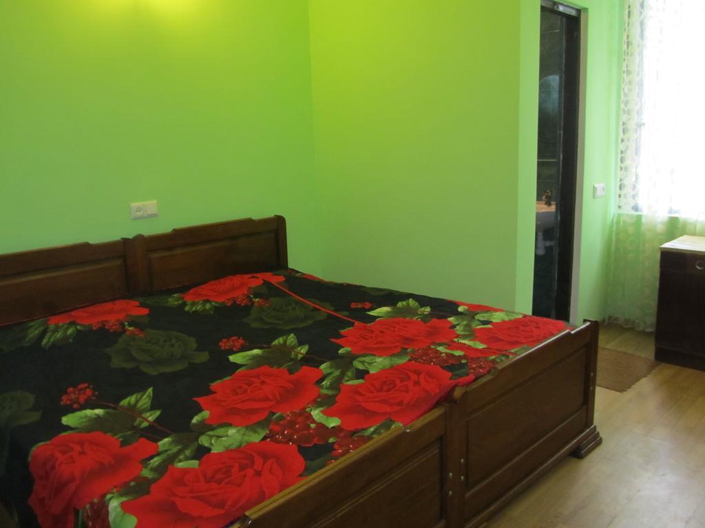 Suliko Guest House บาทูมิ ห้อง รูปภาพ