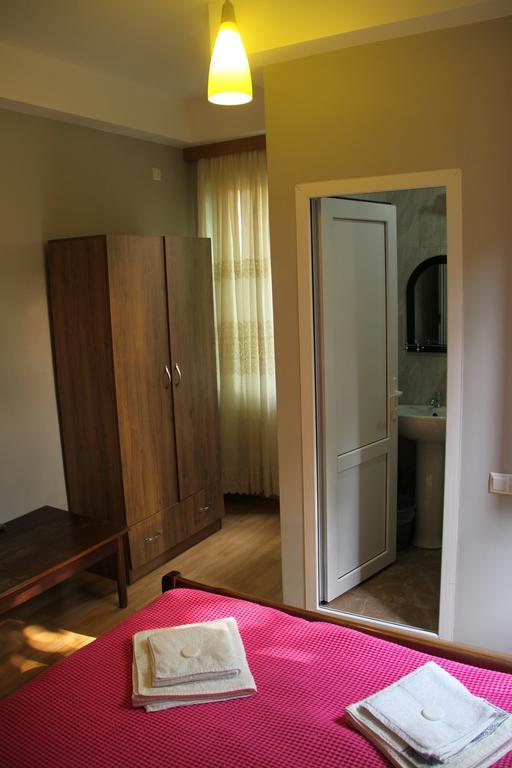 Suliko Guest House บาทูมิ ภายนอก รูปภาพ