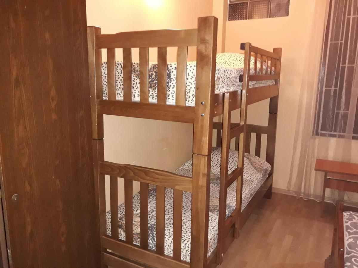 Suliko Guest House บาทูมิ ภายนอก รูปภาพ